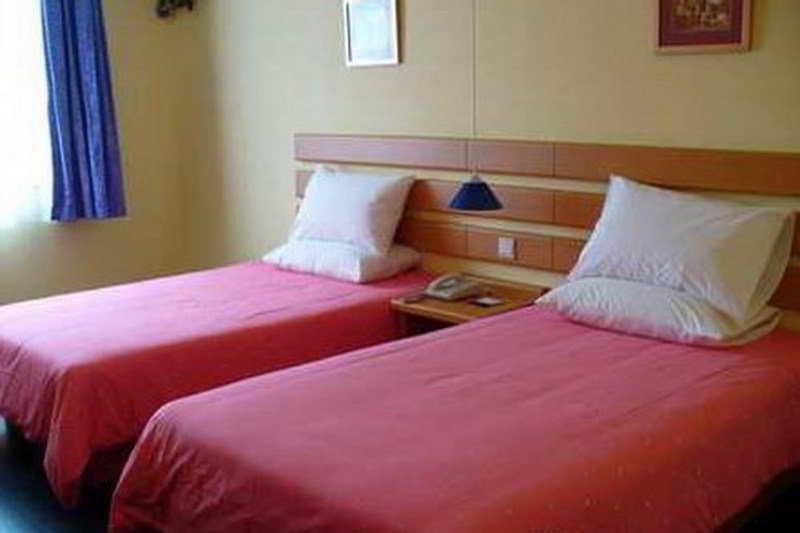 Home Inn Tianjin Weijin Road Tianjin University Εξωτερικό φωτογραφία
