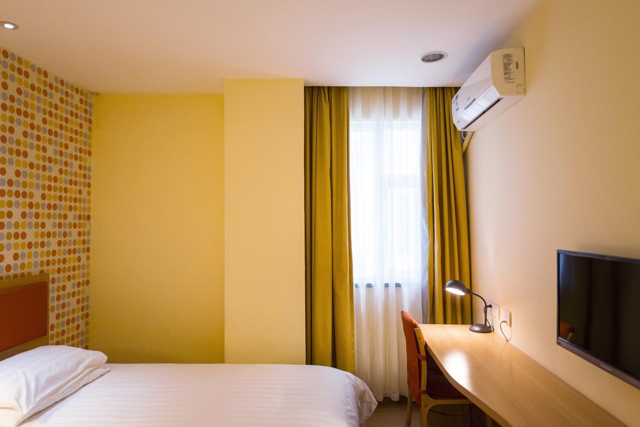 Home Inn Tianjin Weijin Road Tianjin University Εξωτερικό φωτογραφία