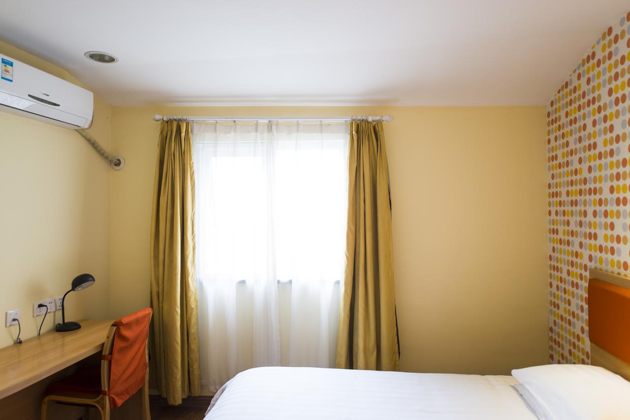 Home Inn Tianjin Weijin Road Tianjin University Εξωτερικό φωτογραφία